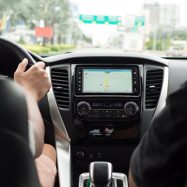 Ventajas de instalar un GPS en tu auto y cómo hacerlo