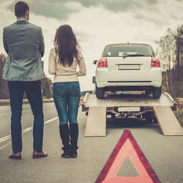 ¿Cuáles son las responsabilidades del seguro automotriz en carretera?